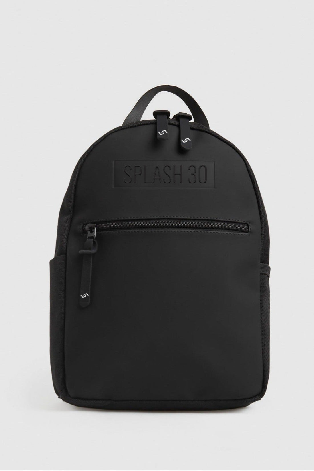 Black backpack with 'SPLASH 30' text on a light gray background