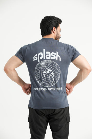 A person wearing a gray t-shirt with the brand name 'Splash' and some graphics on the back.