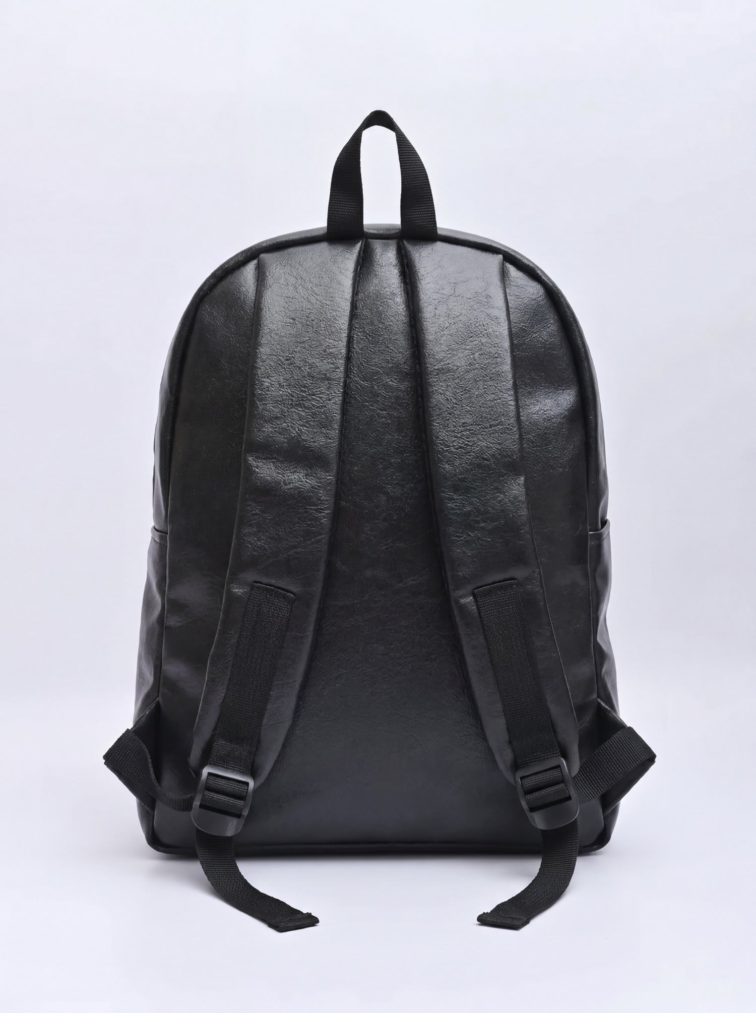 Splash30 Black Leather Backpack 30L back view showing padded panel and adjustable straps