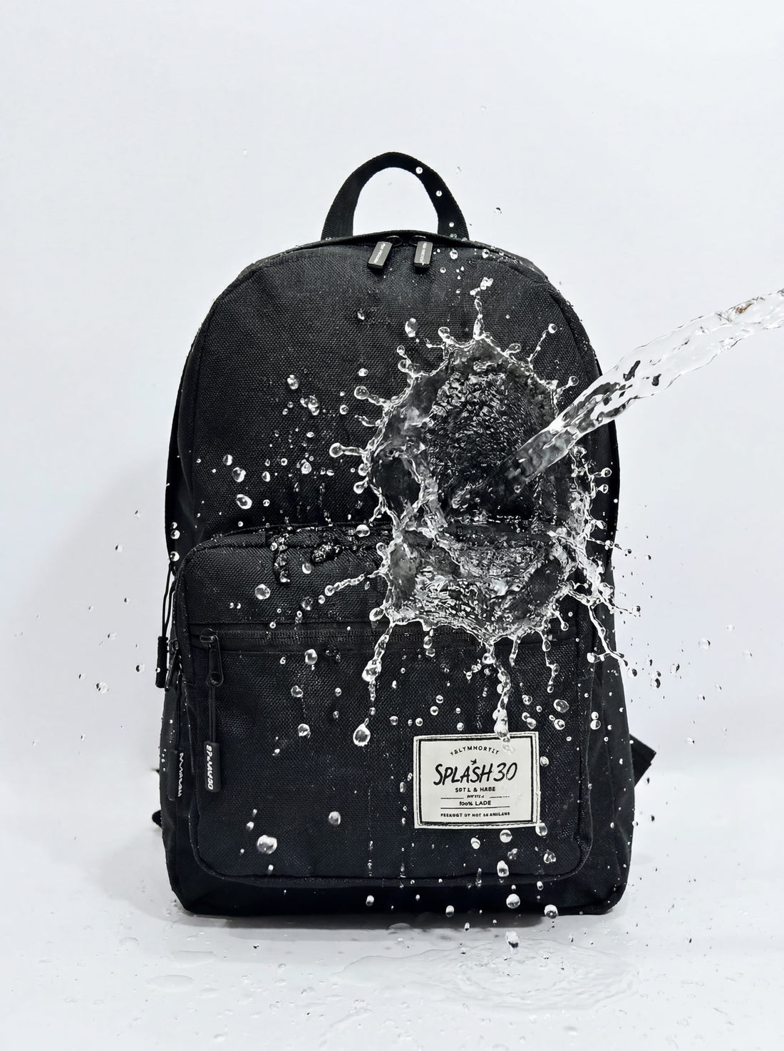 Splash30 Classic Backpack 30L Raven Black front view on white background