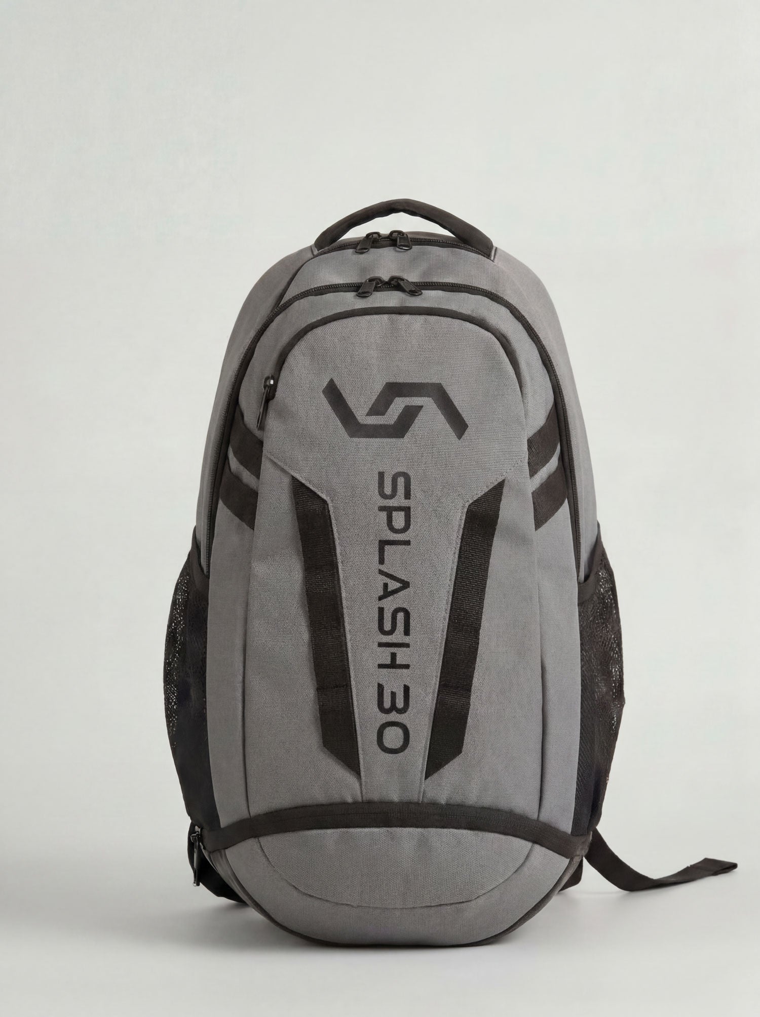 Splash 30 Everyday backpack 31L in gray with black detailing, front view showing zip compartments and Splash logo